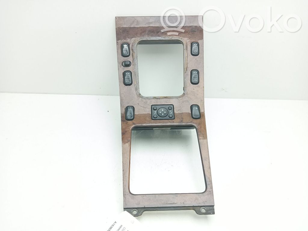 Console centrale   A1638207210