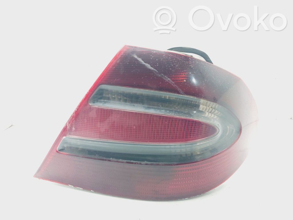 Mercedes-Benz CLK A209 C209 Lampă spate în caroserie 