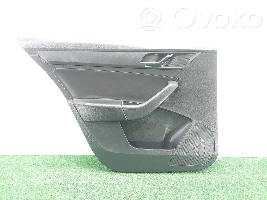 Skoda Rapid (NH) Boczki / Poszycie drzwi tylnych 