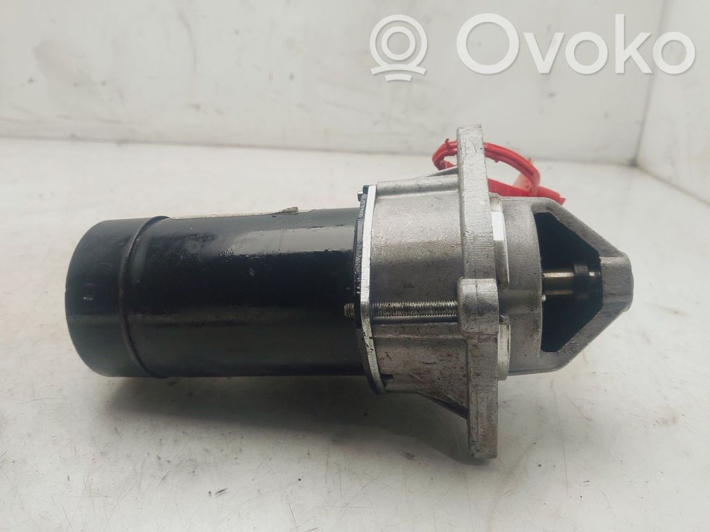 Starteris   D6RA62
