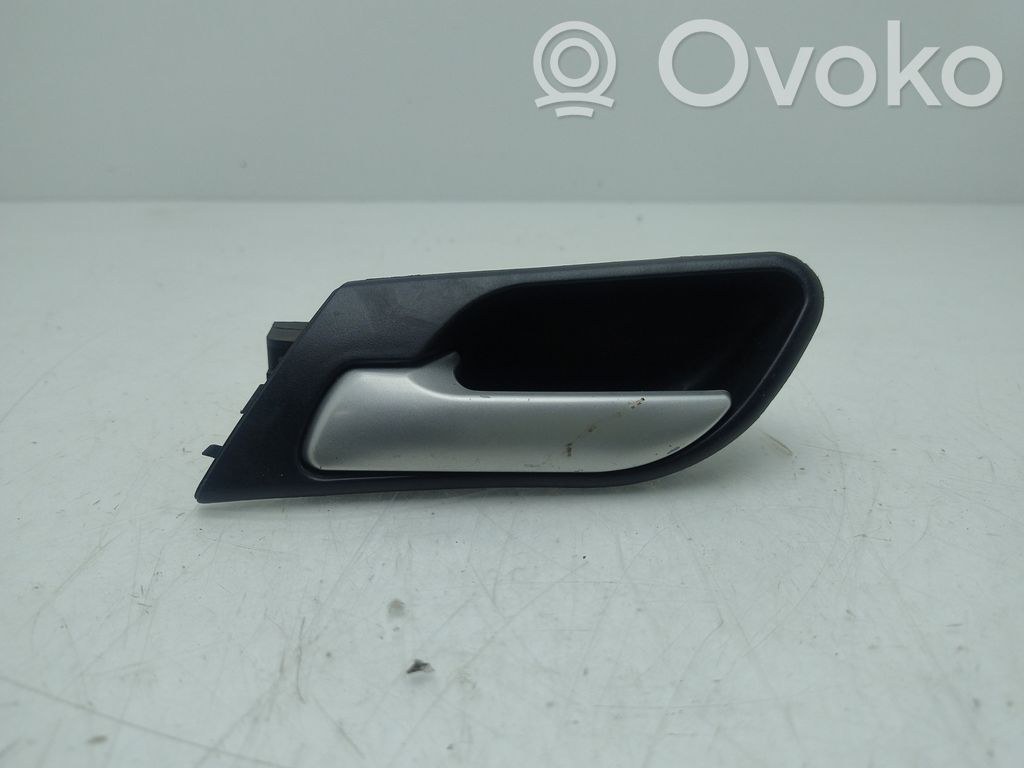Front door interior handle   8408565