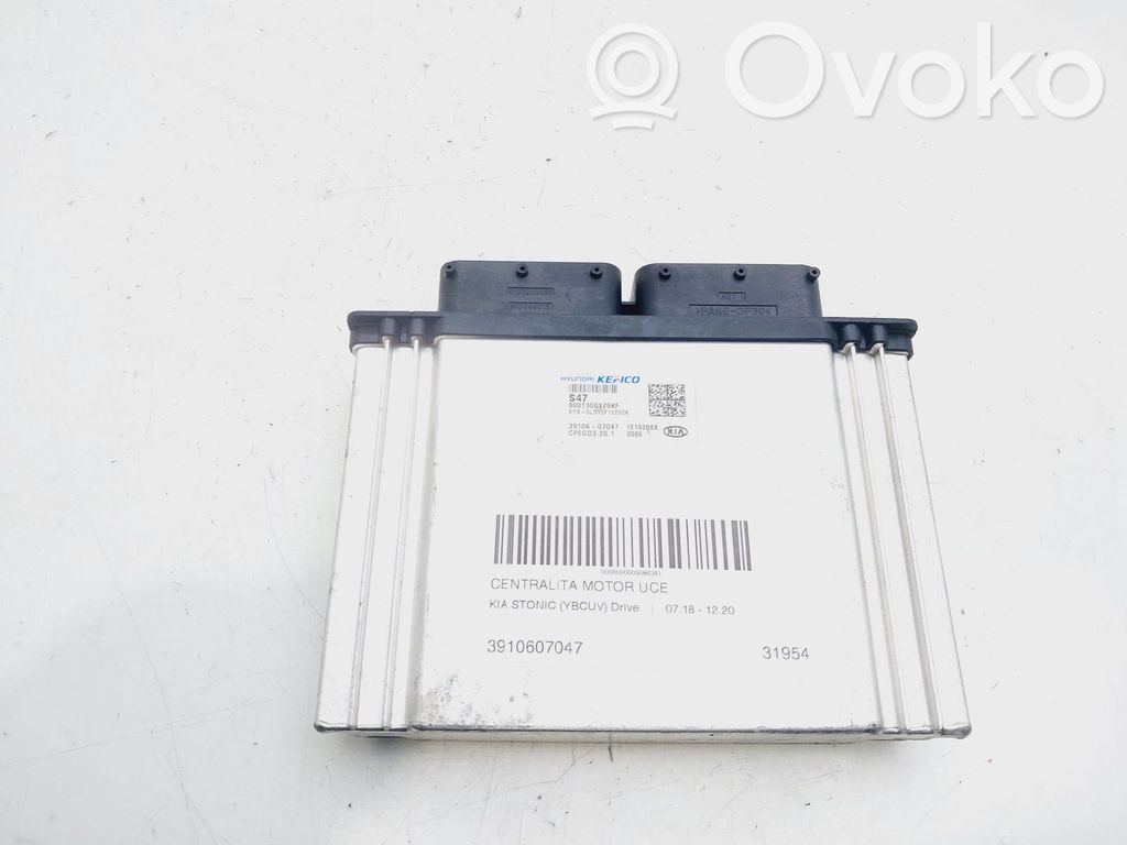 KIA Stonic Engine control unit/module 
