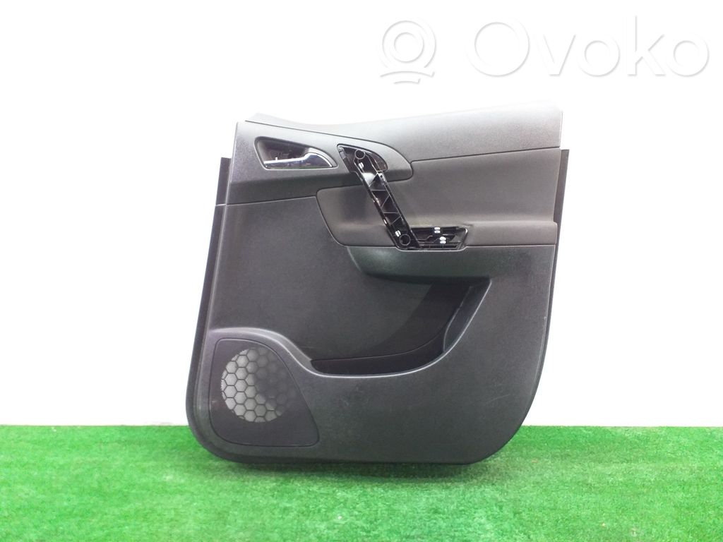 Opel Meriva B Boczki / Poszycie drzwi tylnych 