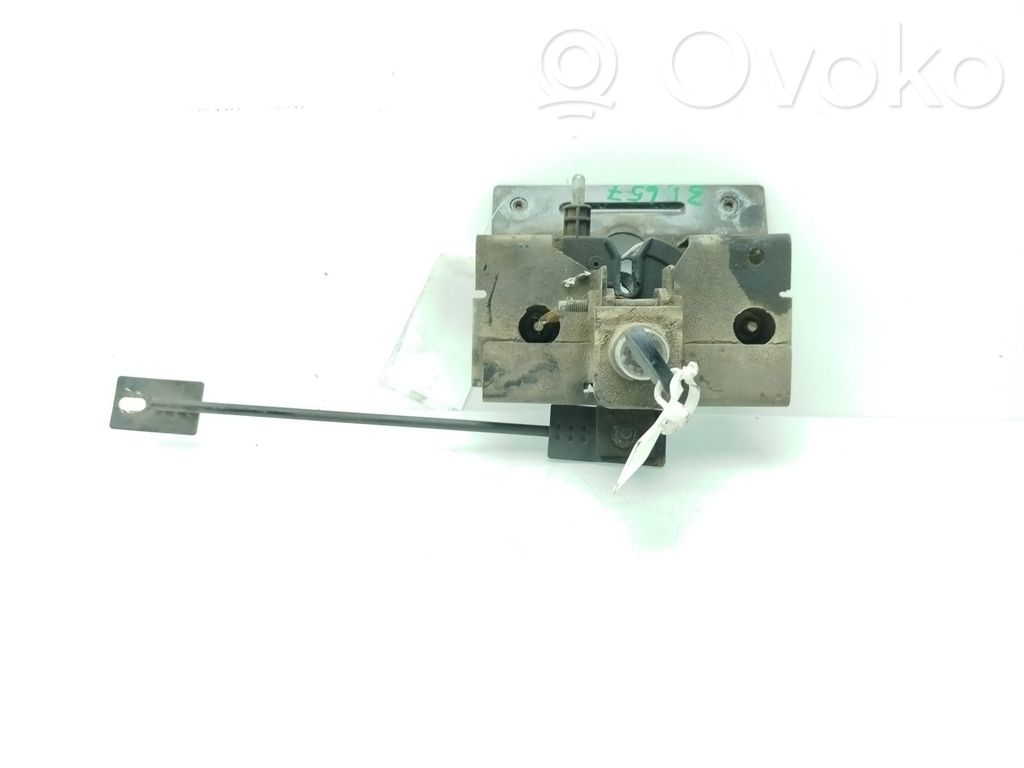 Tie down hook / loop   16700AF