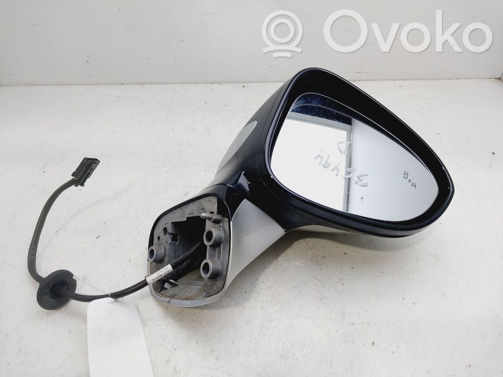 Opel Zafira C Elektryczne lusterko boczne drzwi przednich 