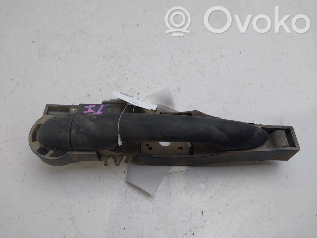 Renault Clio III Manecilla externa puerta trasera 