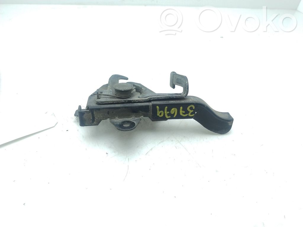 Tie down hook / loop   7111021003