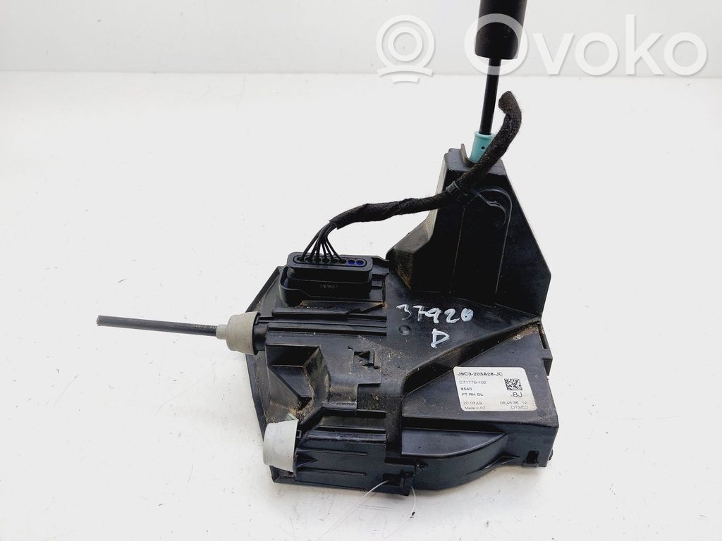 Jaguar E-Pace Front door lock 