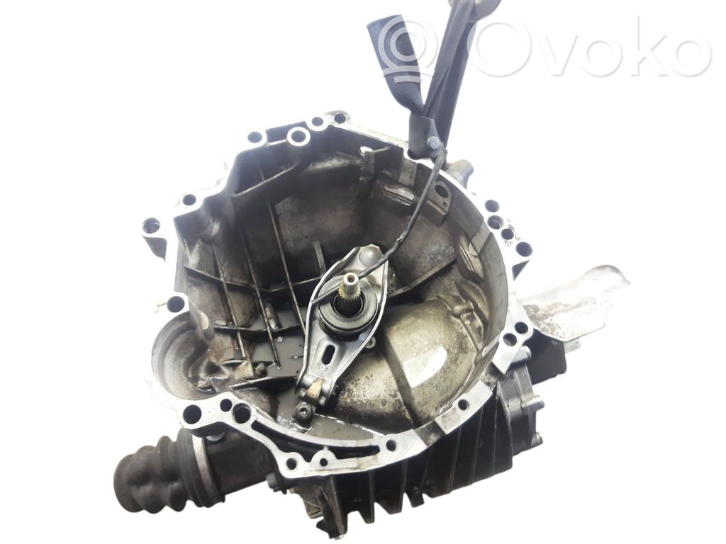 Audi A4 S4 B6 8E 8H 5 Gang Schaltgetriebe 