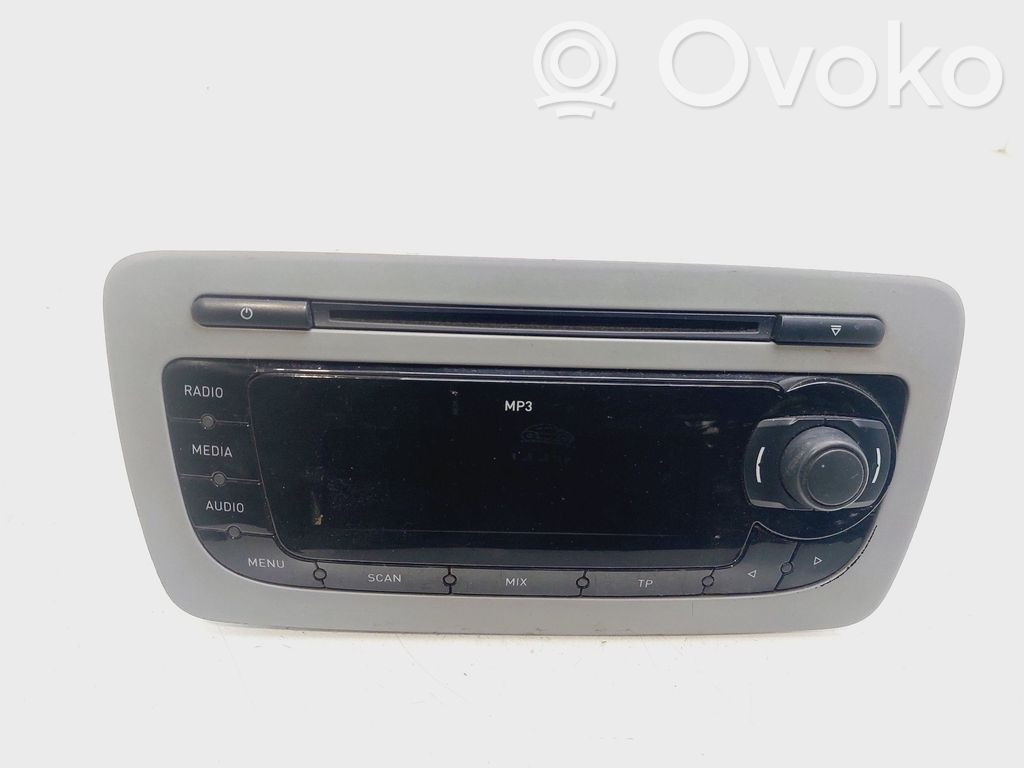 Seat Ibiza IV (6J,6P) Panel / Radioodtwarzacz CD/DVD/GPS 