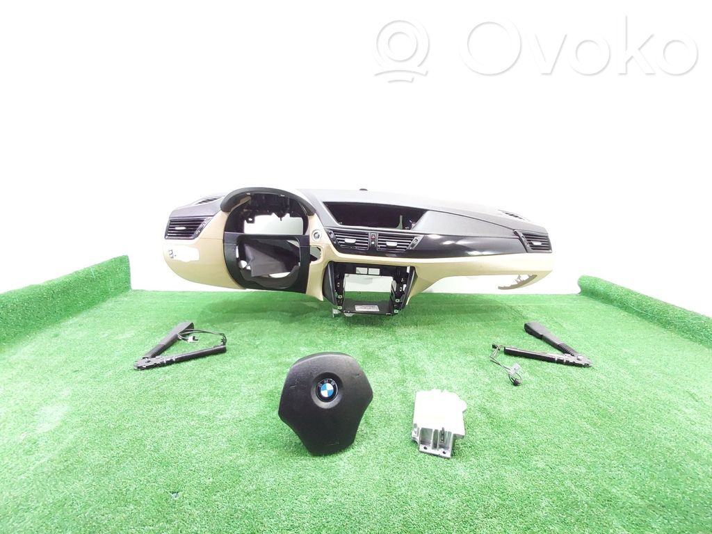 BMW X1 E84 Airbag set with panel 