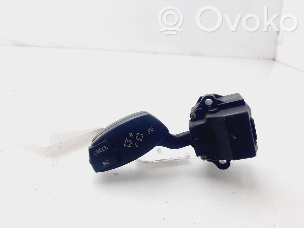 Suuntavilkun vipu   6924103B
