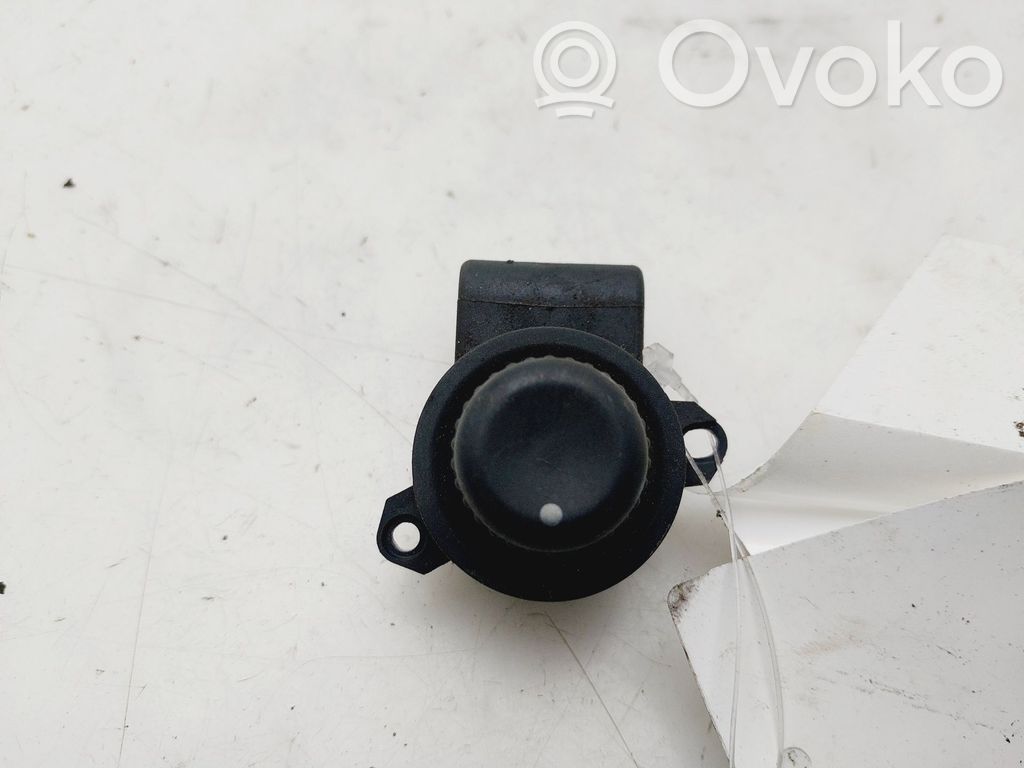 Renault Laguna I Interruptor del espejo lateral 