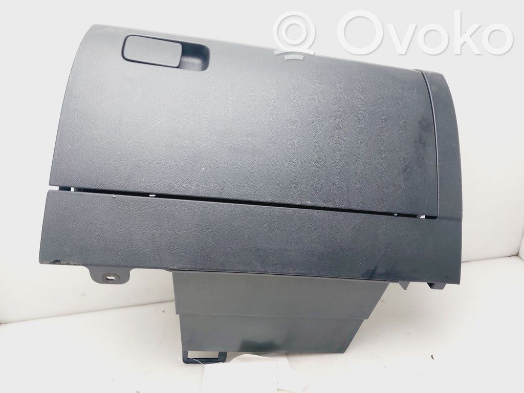 Guantera   6R1857097