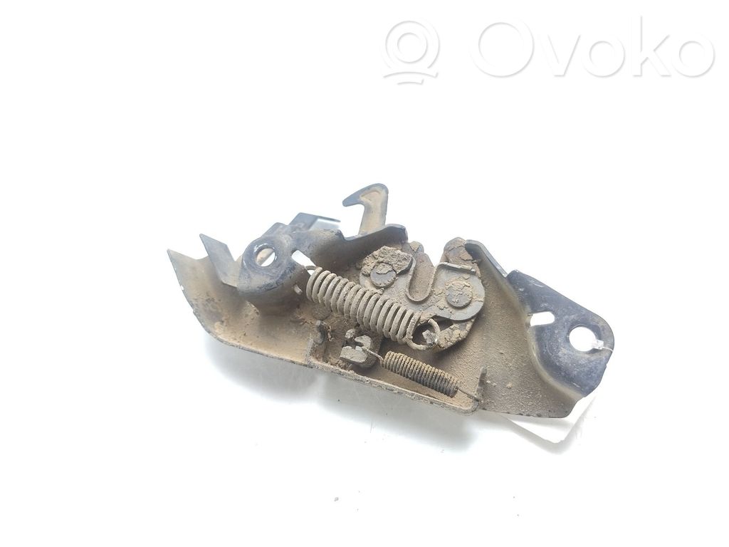 Ford Ranger Tie down hook / loop 