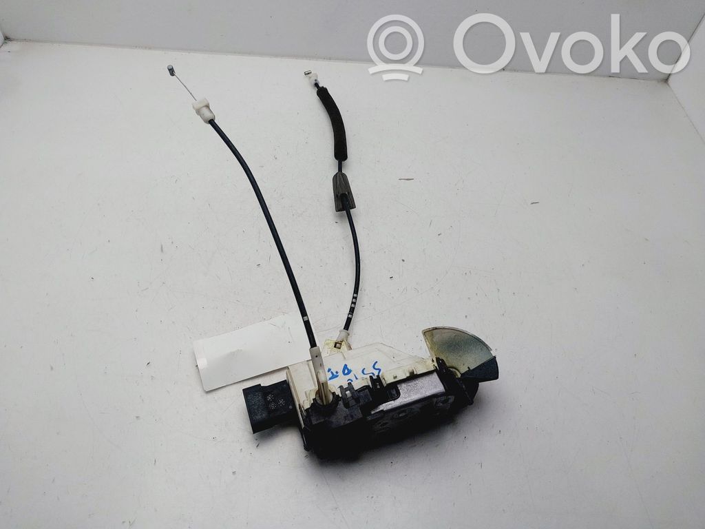 Citroen C3 Priekšpusē slēdzene 