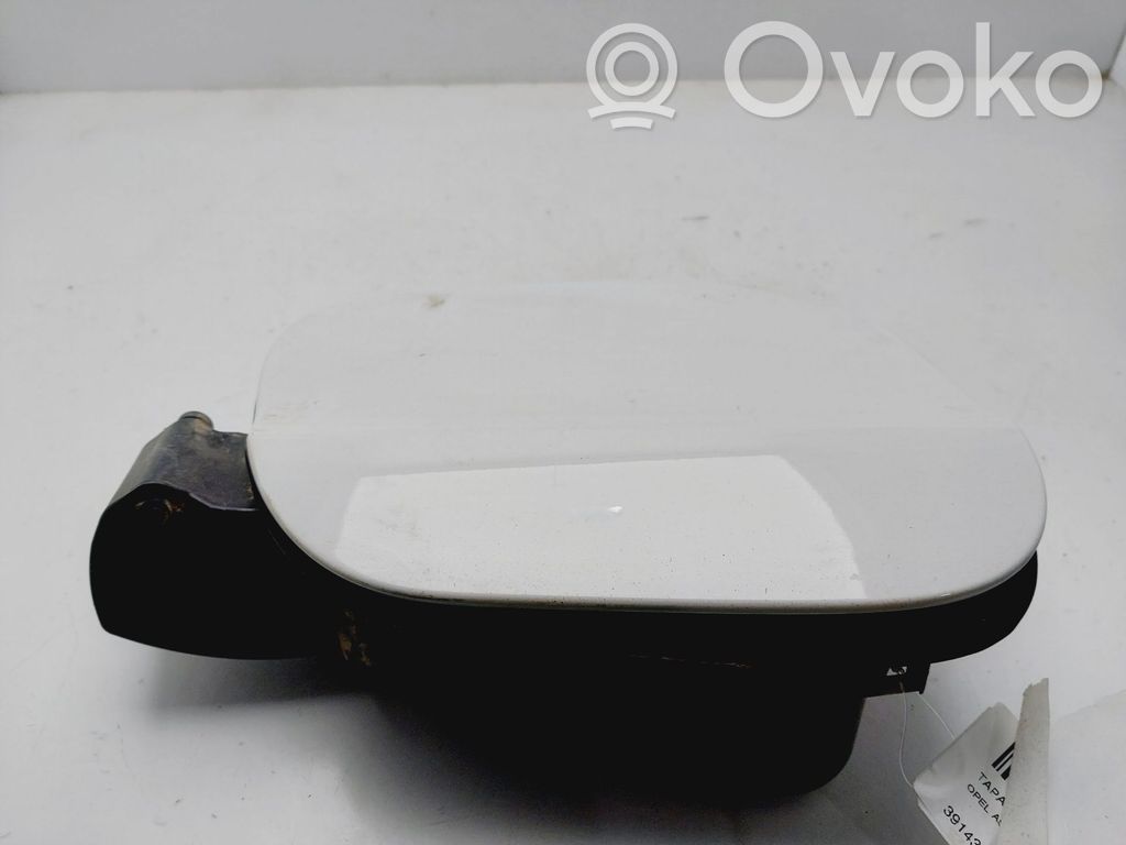 Opel Astra K Polttoainesäiliön täyttöaukon korkki 