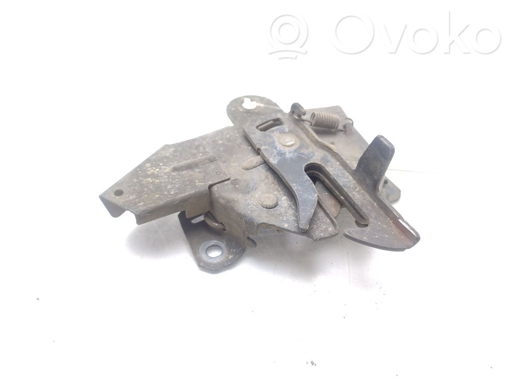 Mitsubishi Montero Tie down hook / loop 