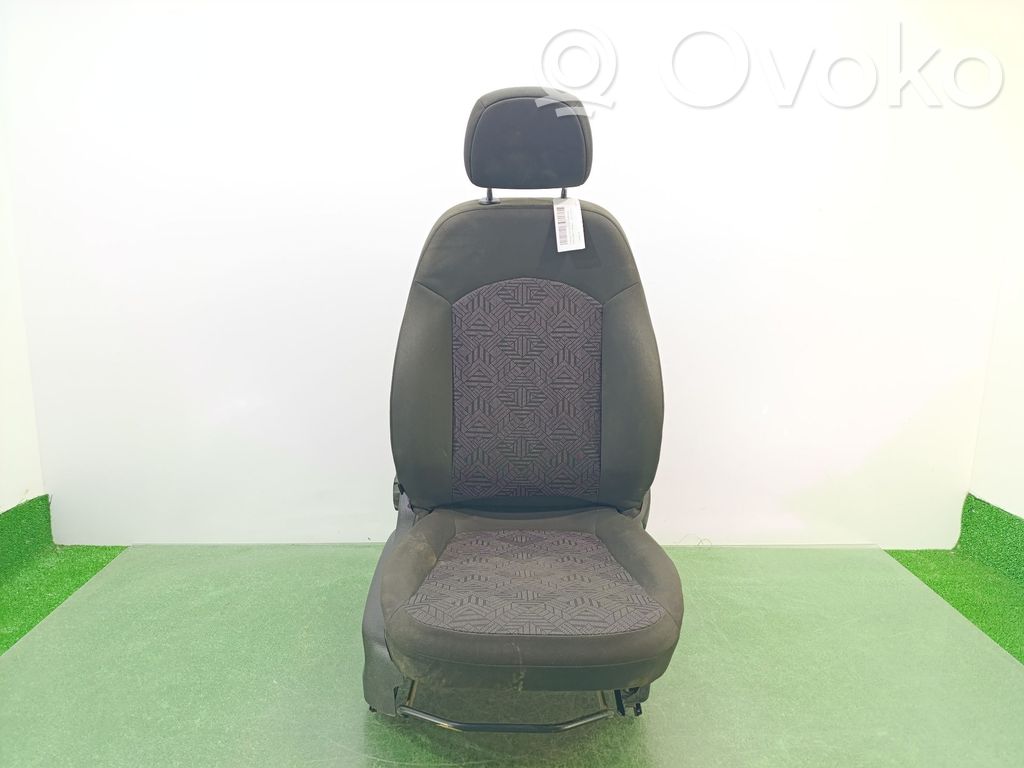 Opel Corsa E Etumatkustajan istuin 
