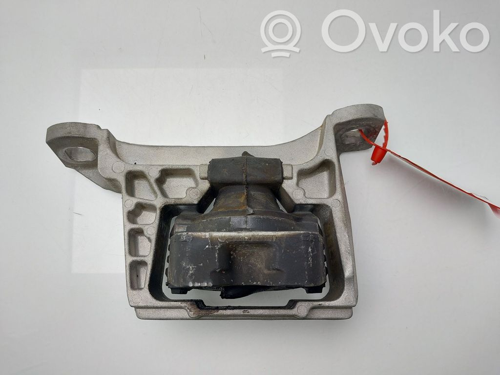 Engine mount bracket   31401666