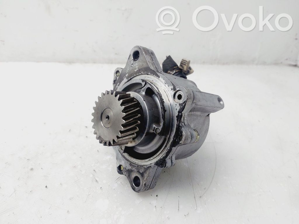 Opel Monterey Alipainepumppu 