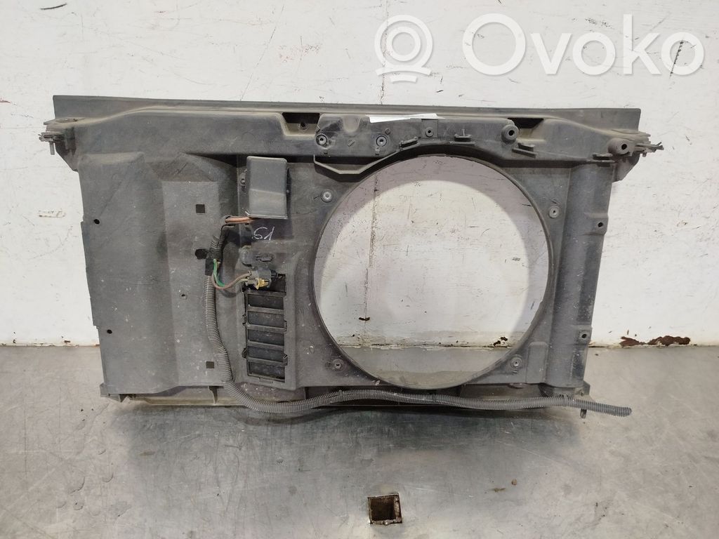 Citroen C4 I Pas przedni 