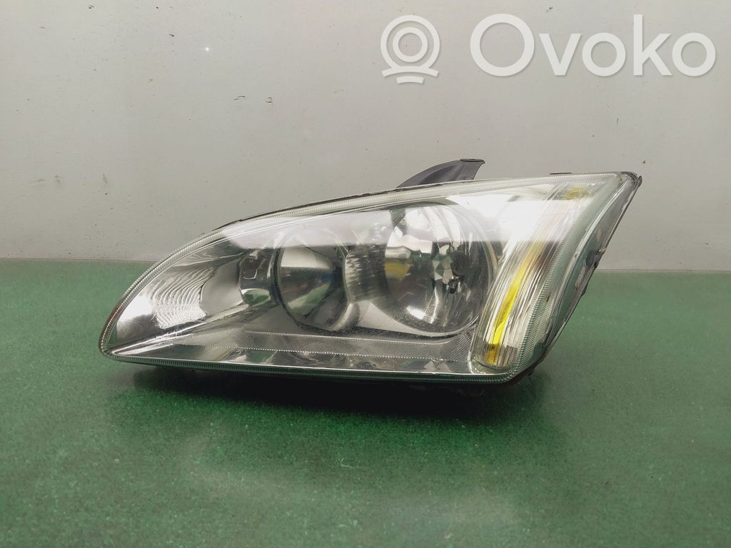 Ford Focus Faro/fanale 