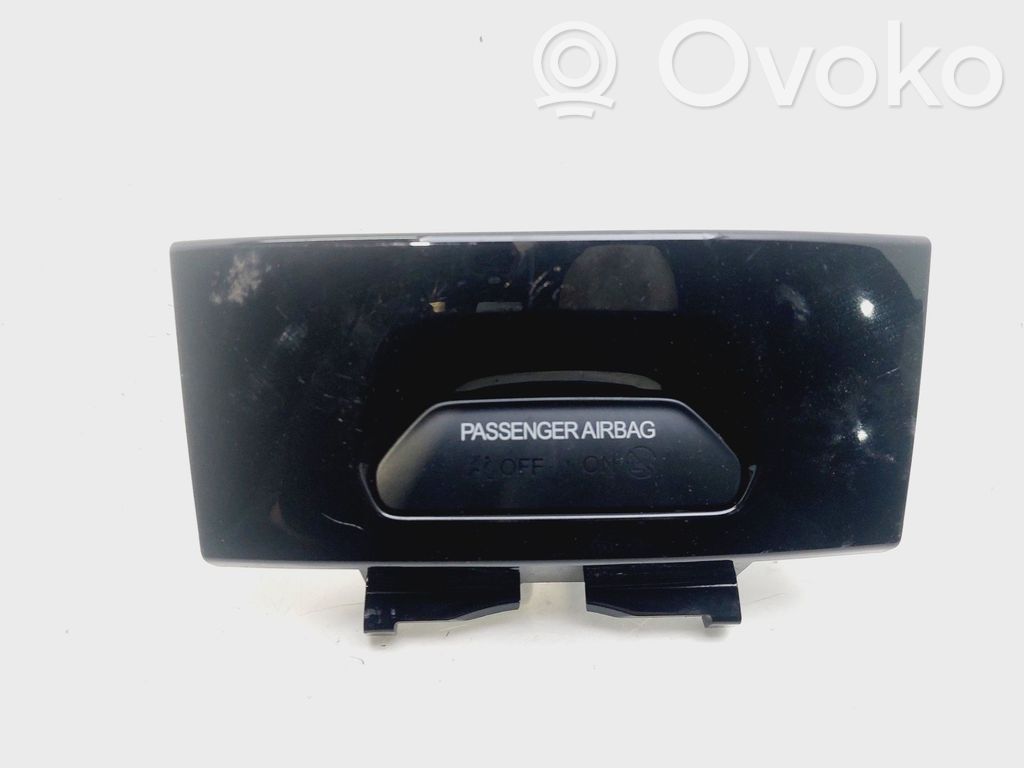 Screen/display/small screen   C1BBA061B62