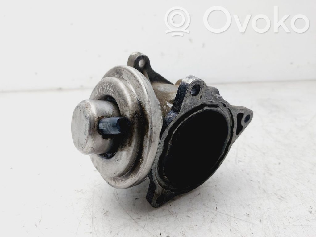 Volkswagen Touran I Soupape vanne EGR