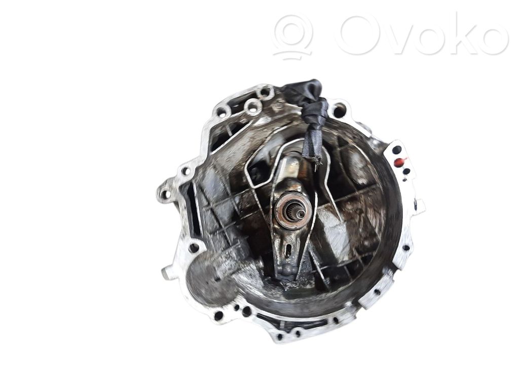 Volkswagen PASSAT B5 Cutie viteze manuală cu 5 trepte