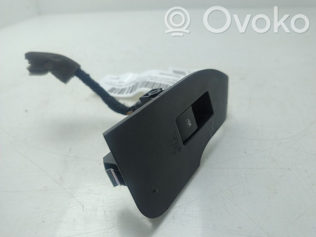Chevrolet Captiva Electric window control switch 