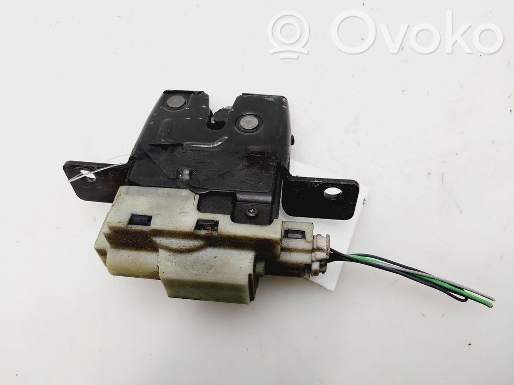 Renault Clio III Tailgate lock latch 