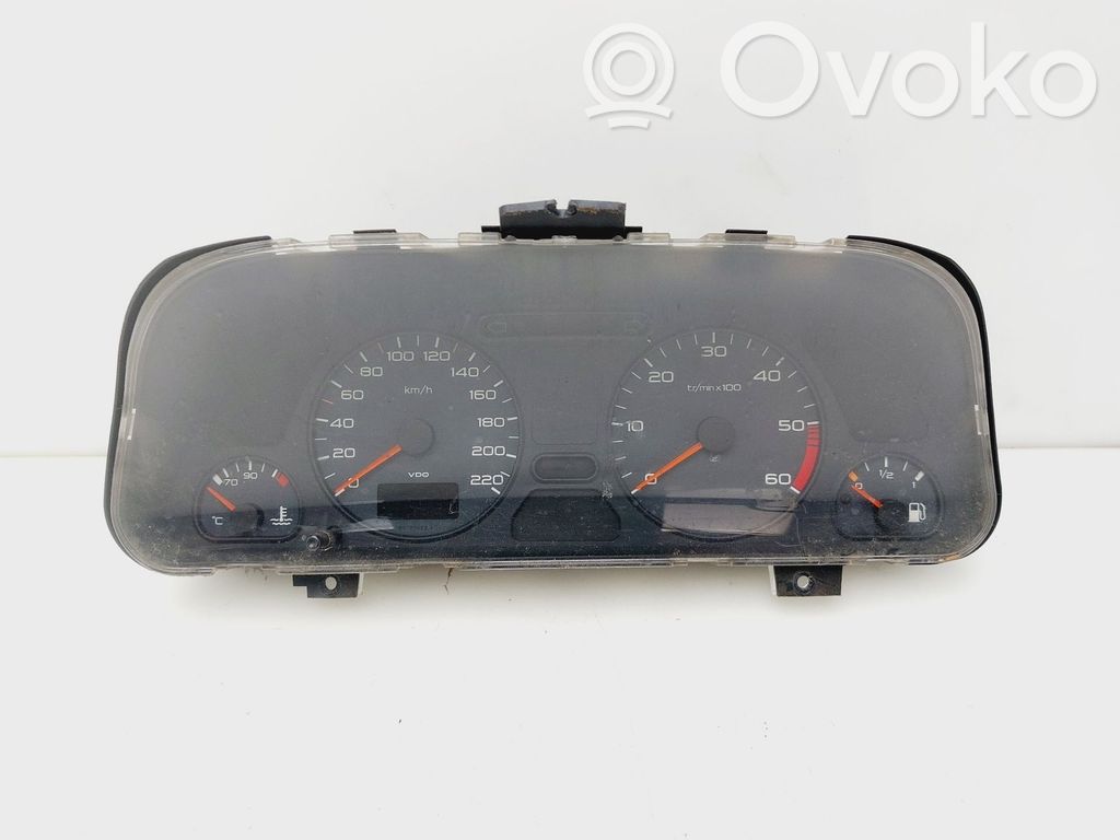 Peugeot 306 Geschwindigkeitsmesser Cockpit 