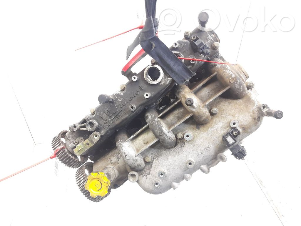 Engine head   90352040F