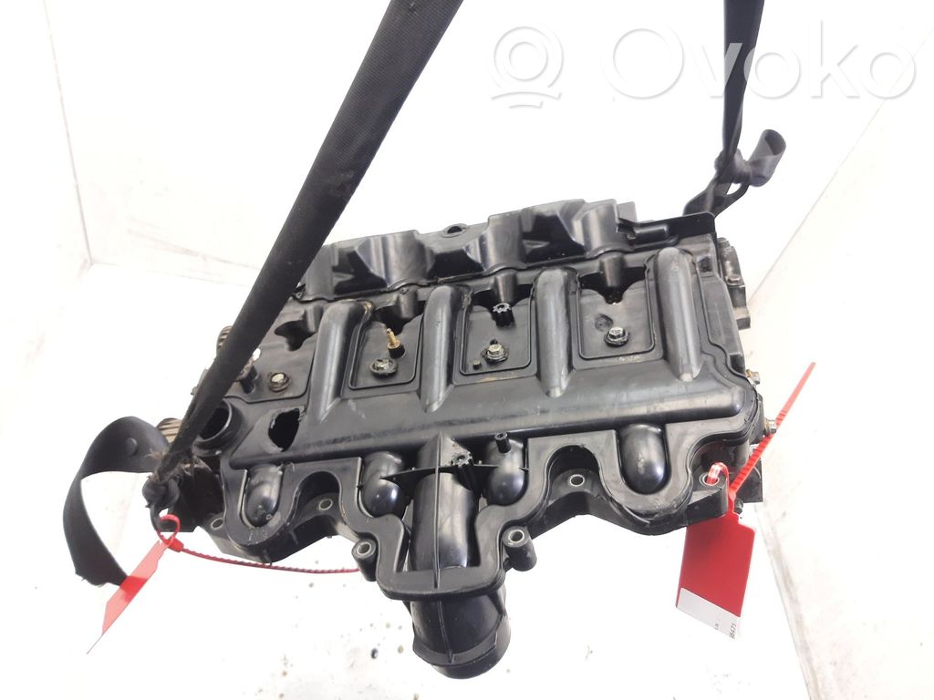 Nissan Interstar Engine head 