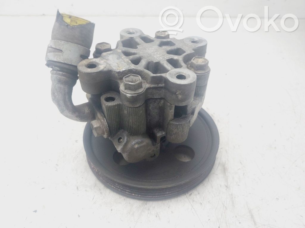 Chrysler Voyager Power steering pump 