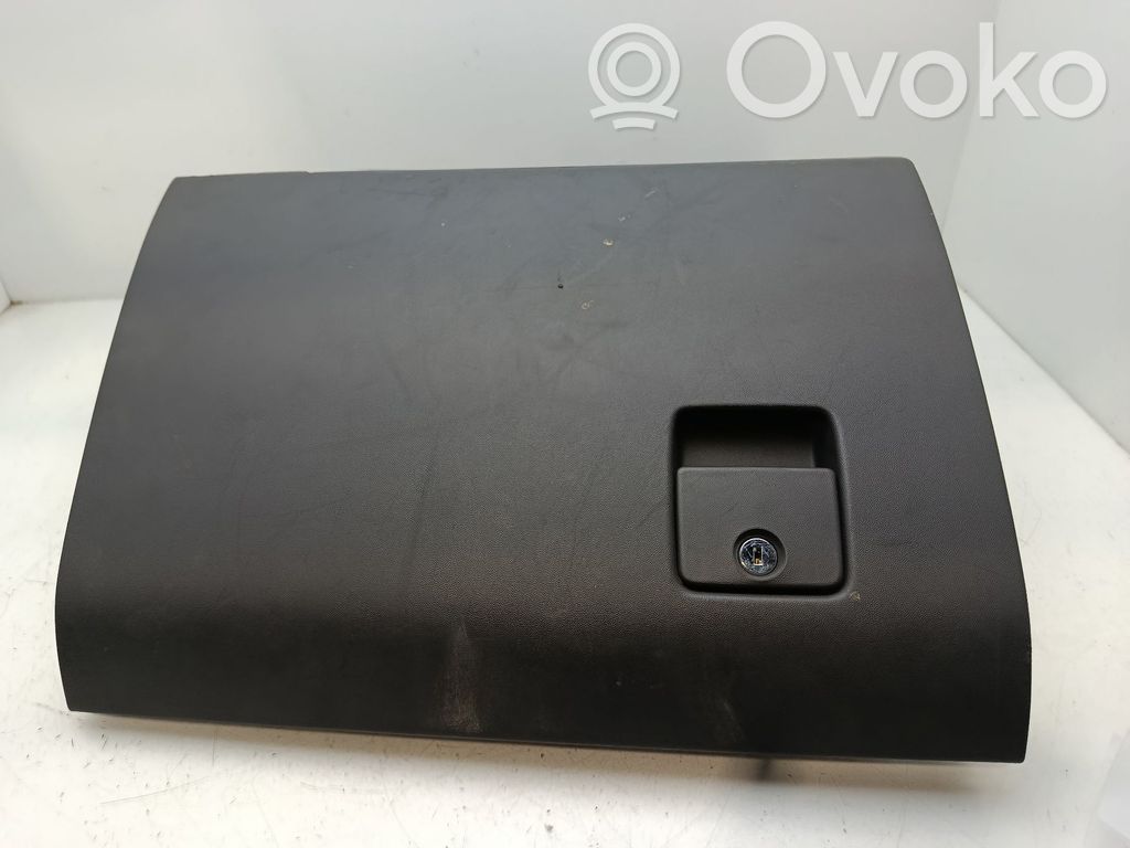 Guantera   230635620