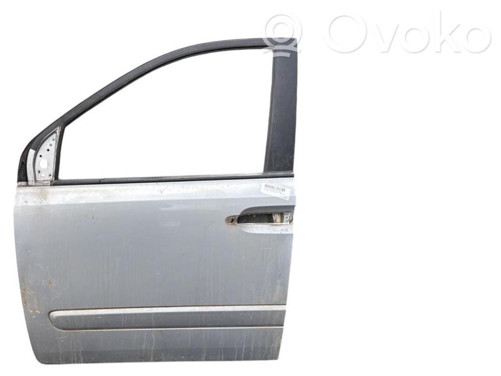 KIA Carnival Durvis 