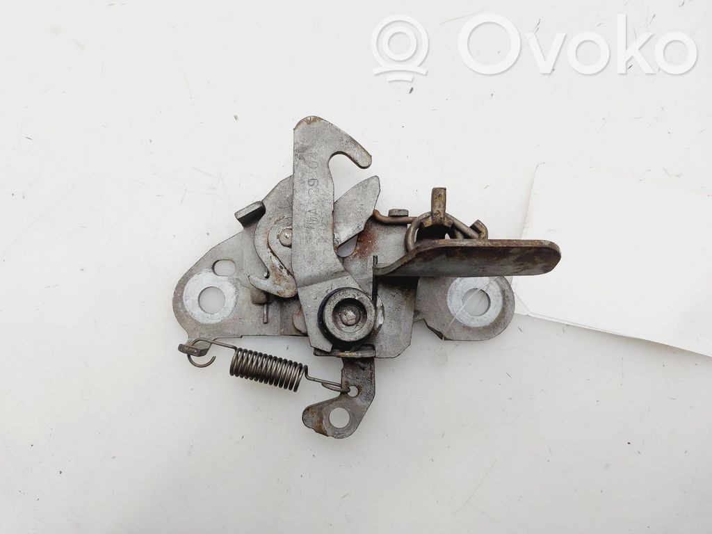 Peugeot 206 Tie down hook / loop 