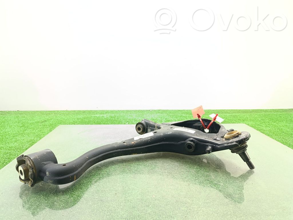 Land Rover Discovery 3 - LR3 Basculă inferioară față 