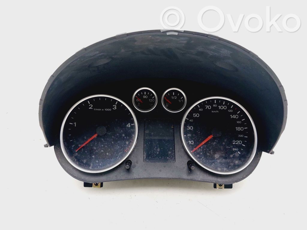 Audi A2 Spidometrs (instrumentu panelī) 