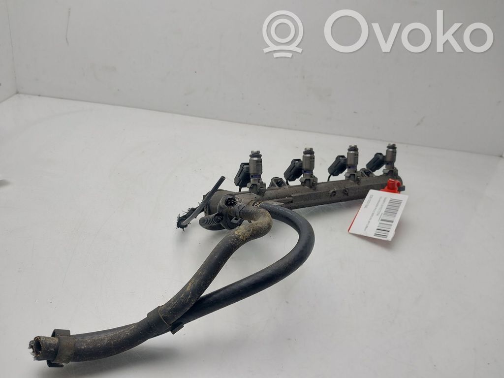 Volkswagen Polo III 6N 6N2 6NF Rampă alimentare injectoare 