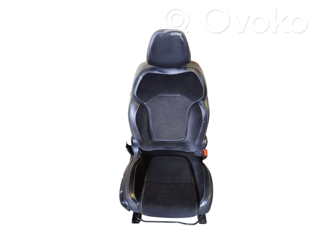 Renault Megane IV Etumatkustajan istuin 
