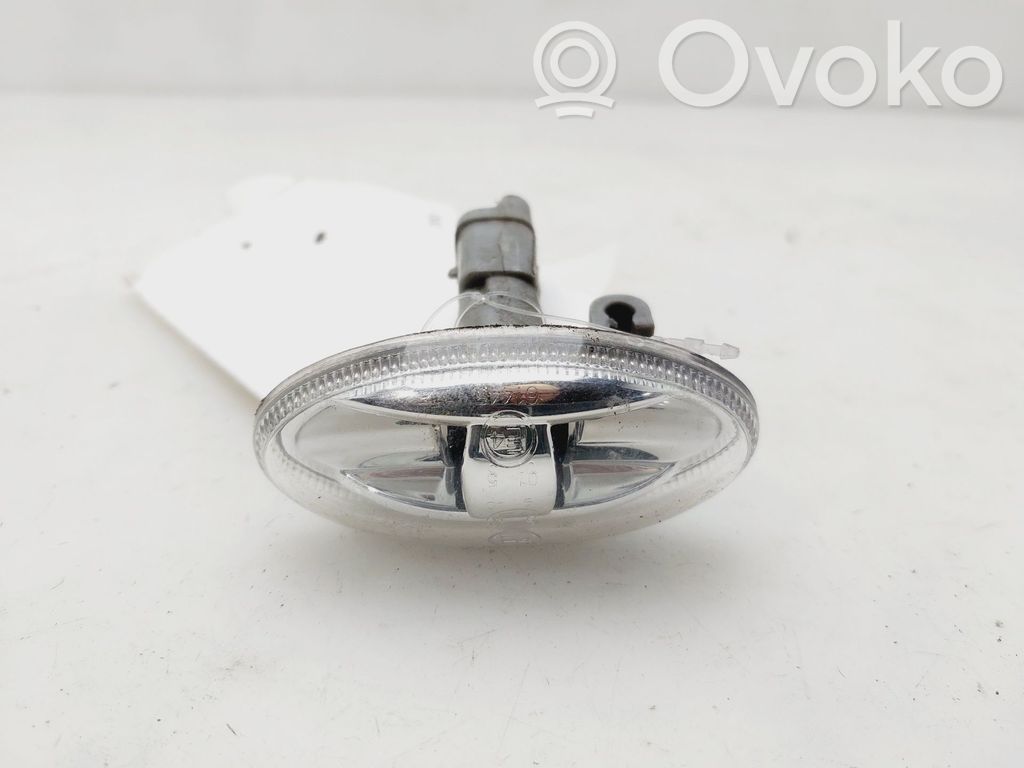 Peugeot 1007 Front fender indicator light 