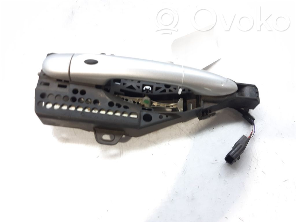 Renault Captur Manecilla externa puerta delantera 