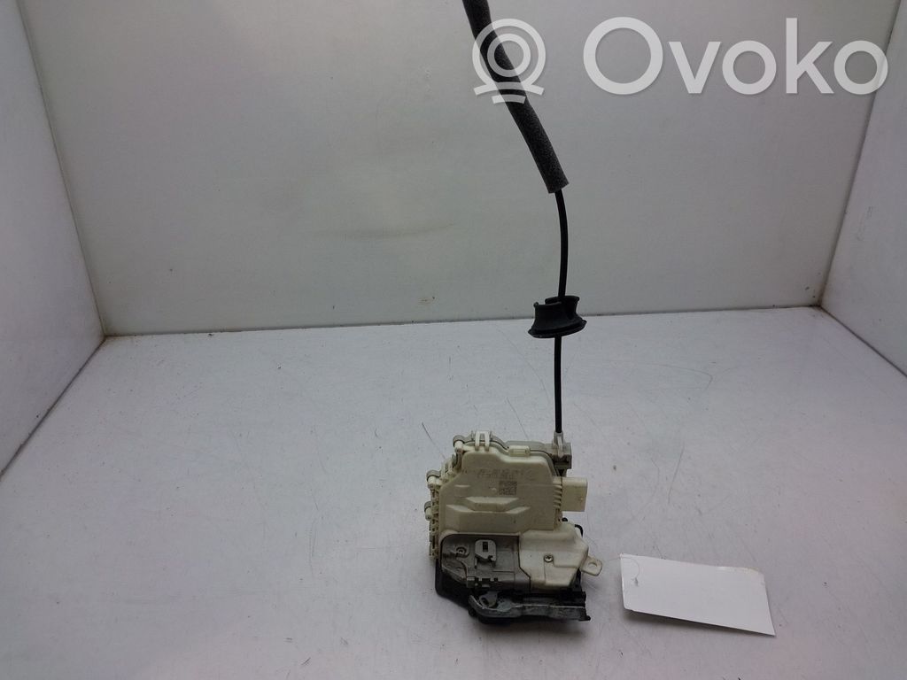 Audi A4 S4 B9 Serratura portiera anteriore 