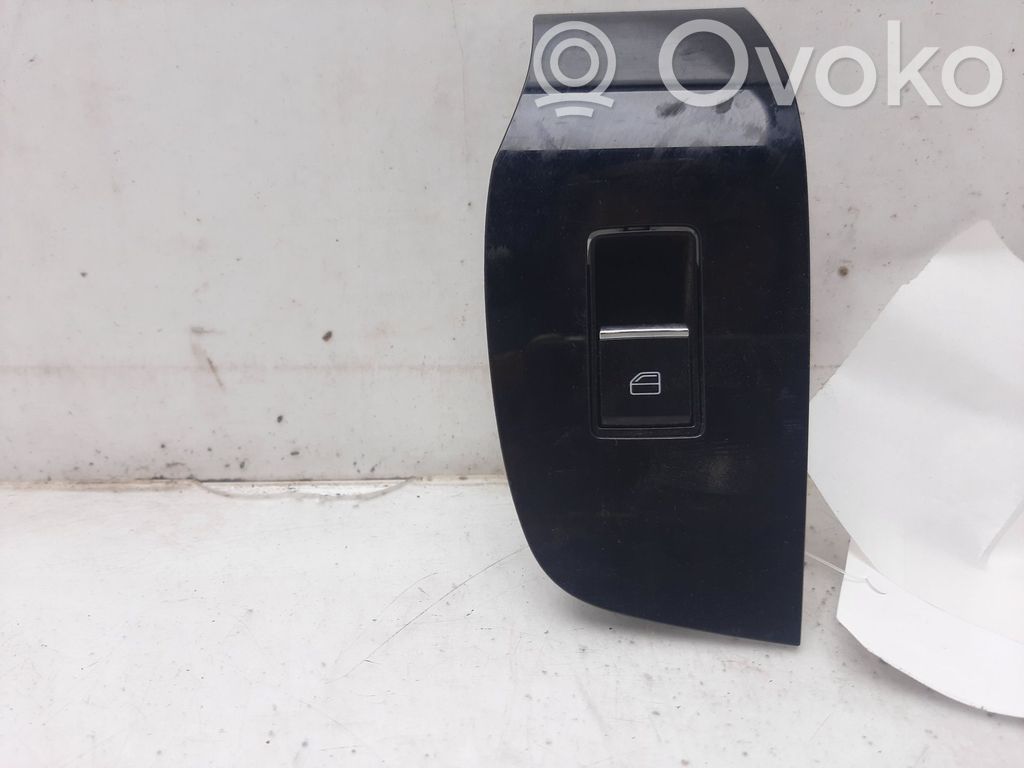 Mazda 3 Electric window control switch 