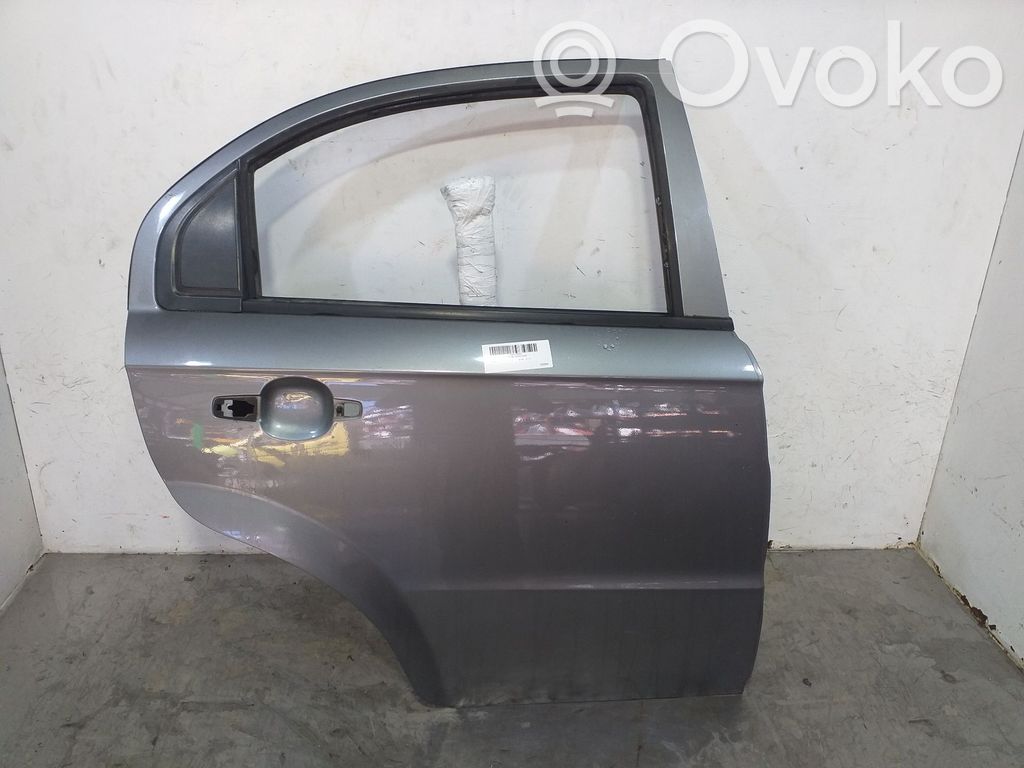 Chevrolet Aveo Puerta trasera 