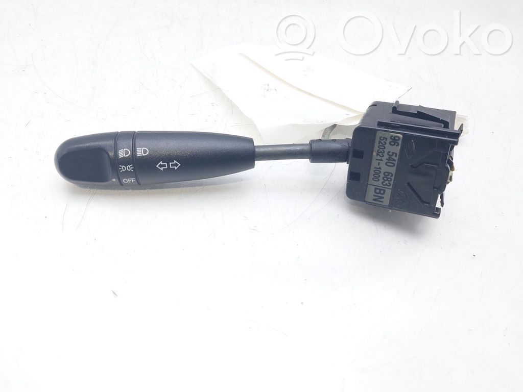 Interruptor de luz   96540683