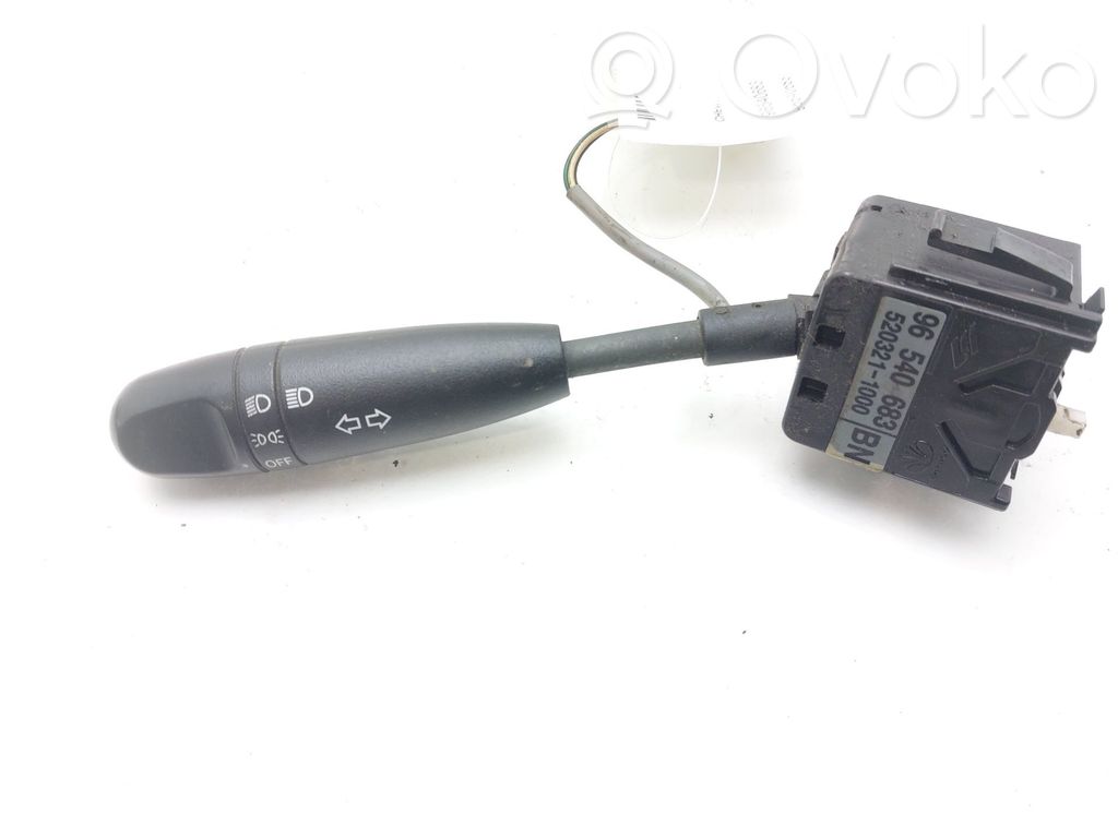 Chevrolet Kalos Light switch 